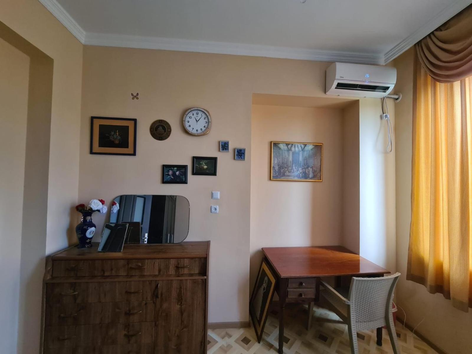 Camellia Hotel Kutaisi Eksteriør billede