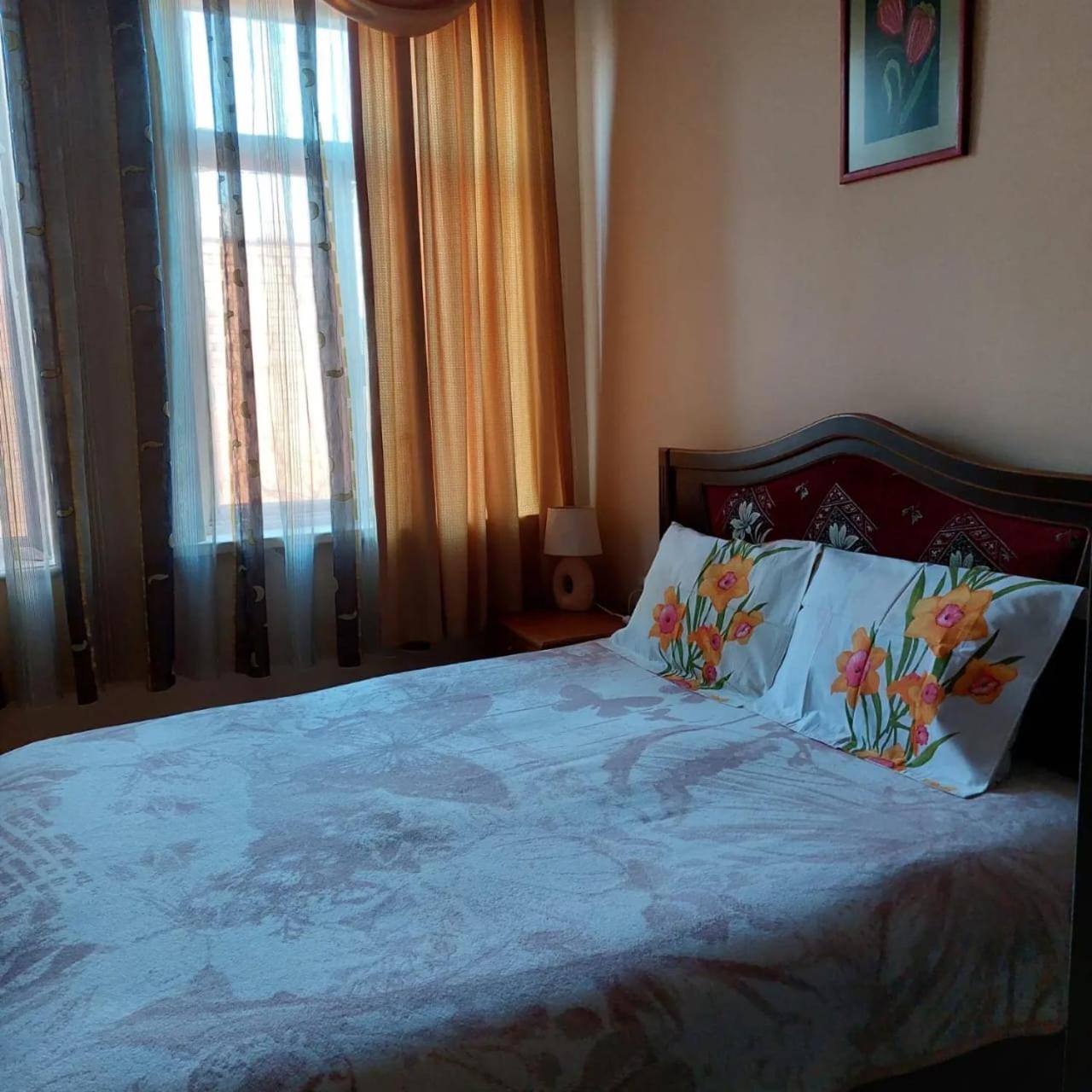 Camellia Hotel Kutaisi Eksteriør billede